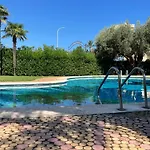 Marina Lodge